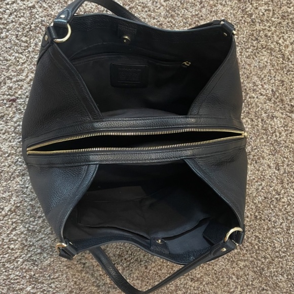 Coach Black Pebbled Leather Shoulder Bag - Large - Picture 8 of 9